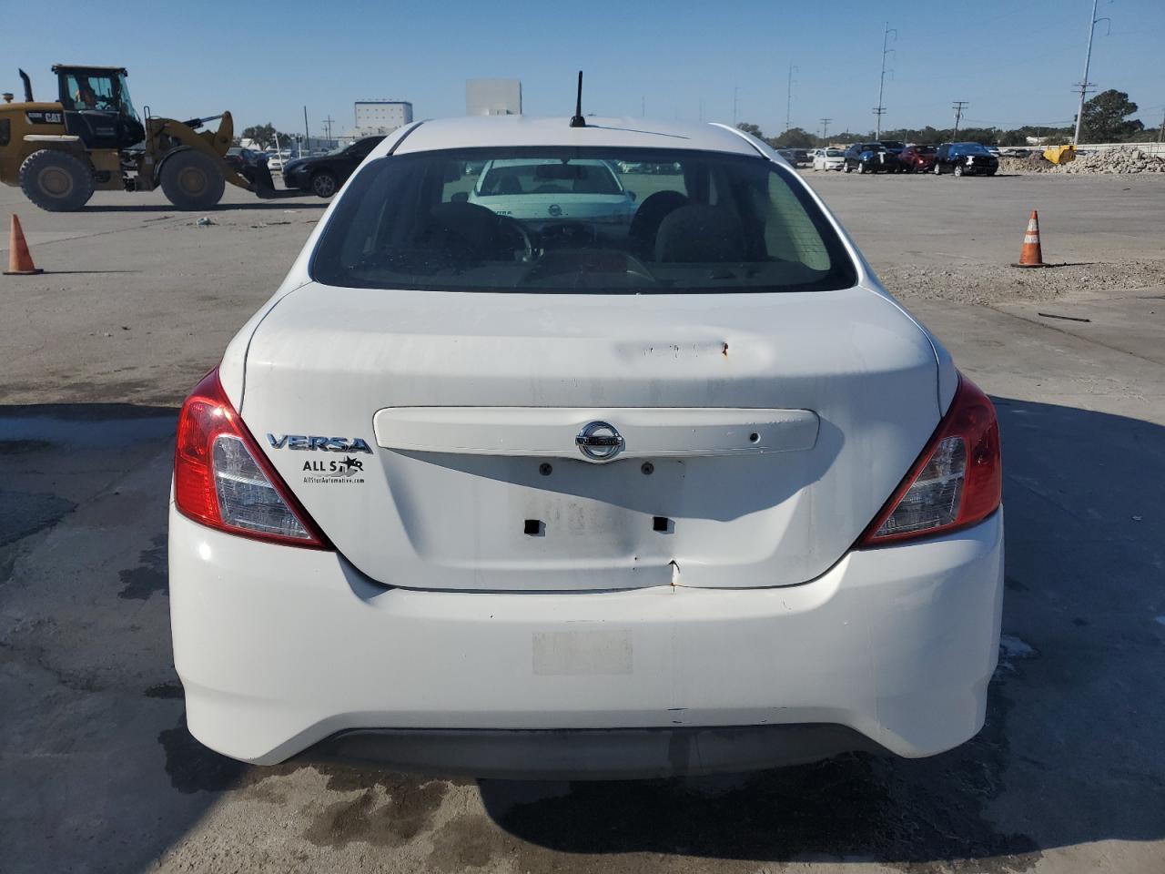 2016 Nissan Versa S VIN: 3N1CN7AP3GL893798 Lot: 75527894