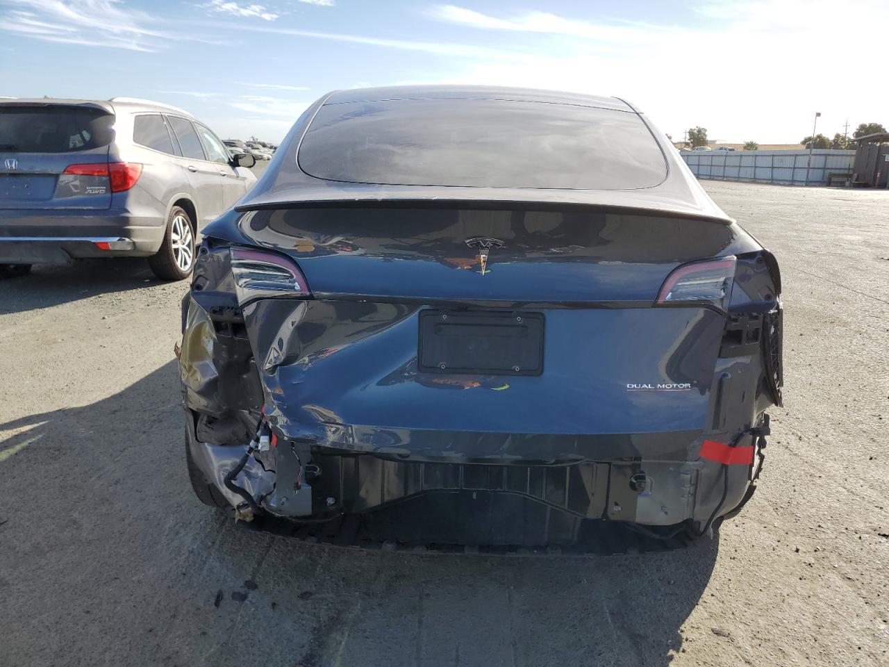 7SAYGDEF3NF405851 2022 Tesla Model Y