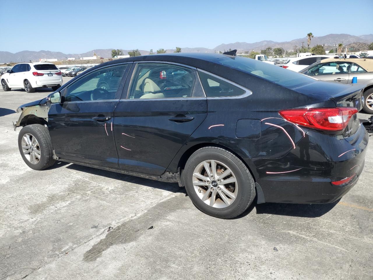 2017 Hyundai Sonata - Image 2