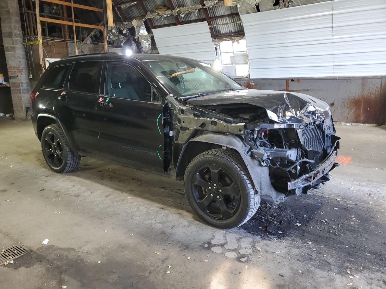 2019 Jeep Grand Cherokee - Image 4