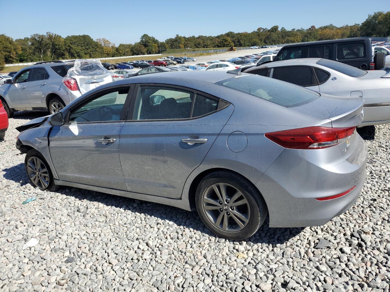 2017 Hyundai Elantra - Image 2
