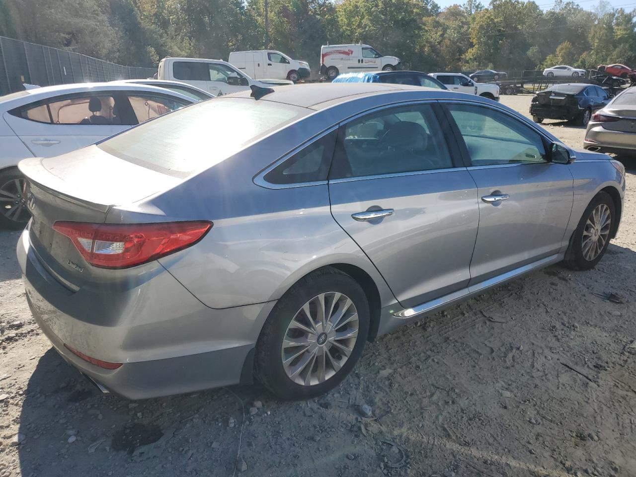 2015 Hyundai Sonata - Image 3