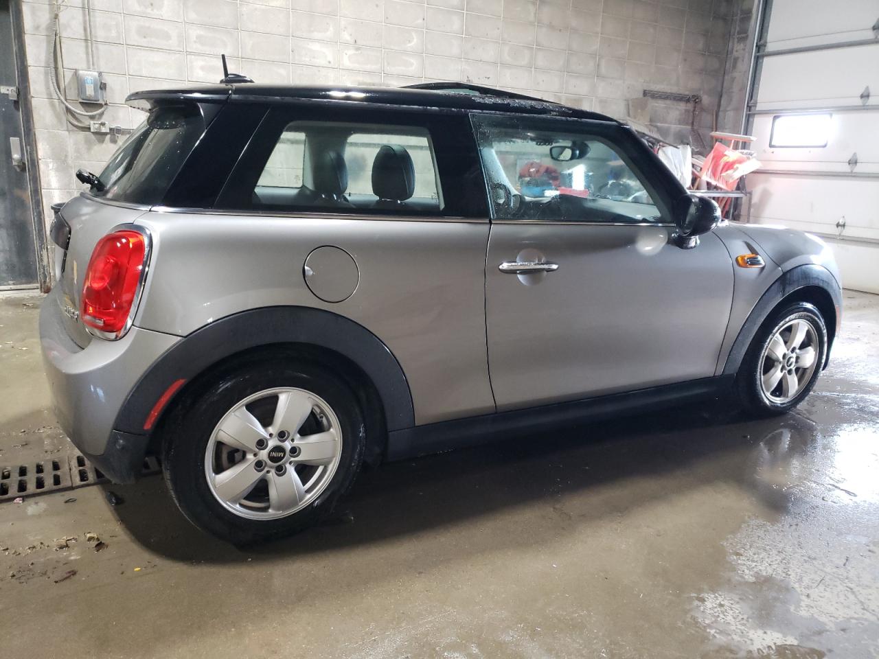 VIN WMWXP5C52J2G61839 2018 MINI COOPER no.3