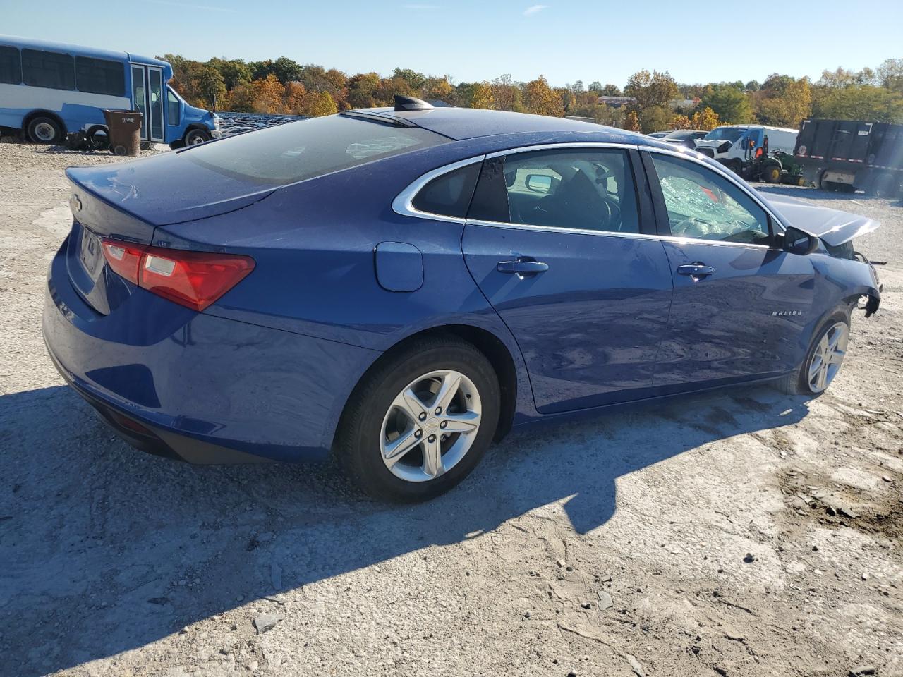 2023 Chevrolet Malibu - Image 3