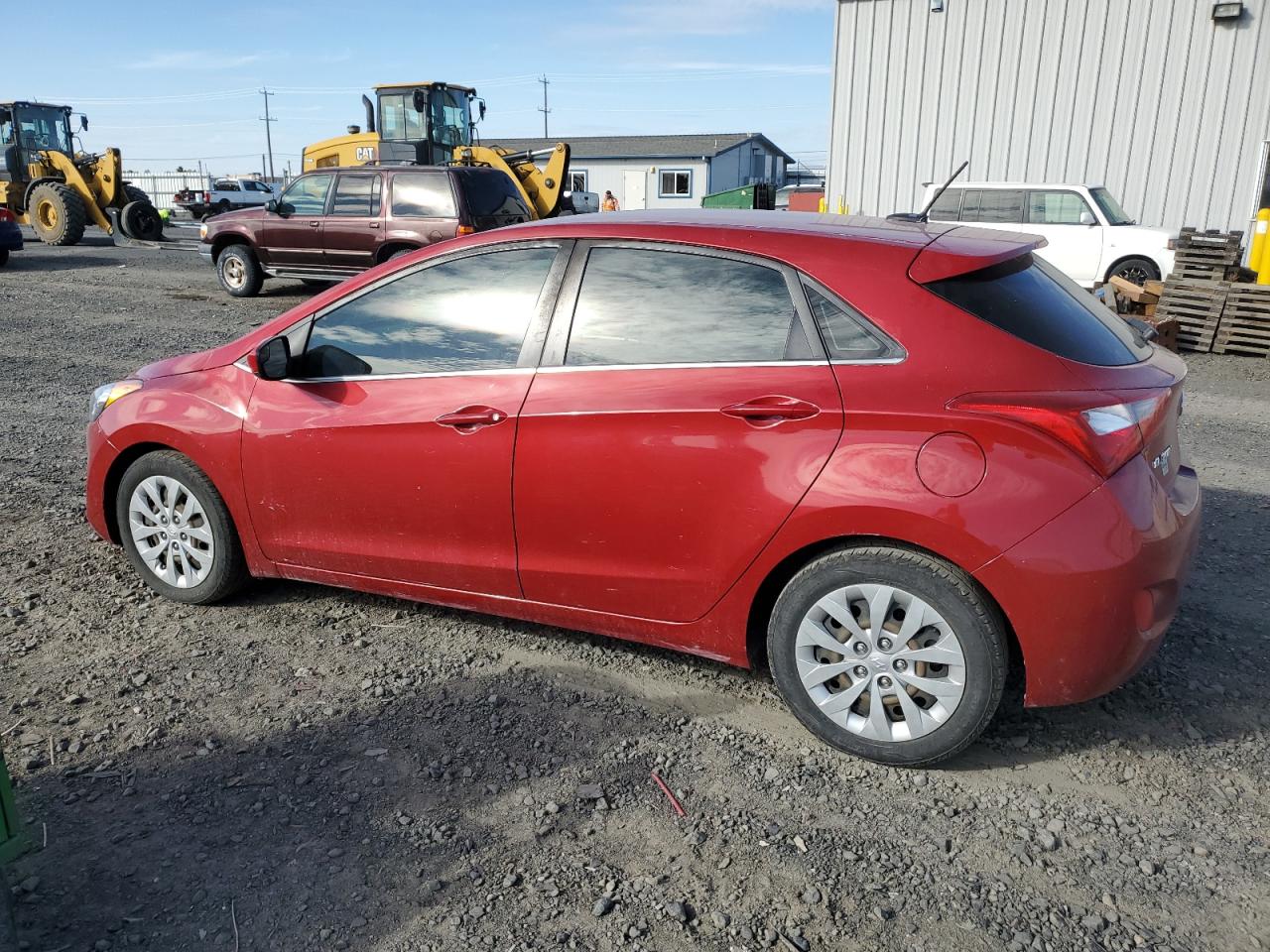 KMHD35LH5HU378418 2017 HYUNDAI ELANTRA - Image 2