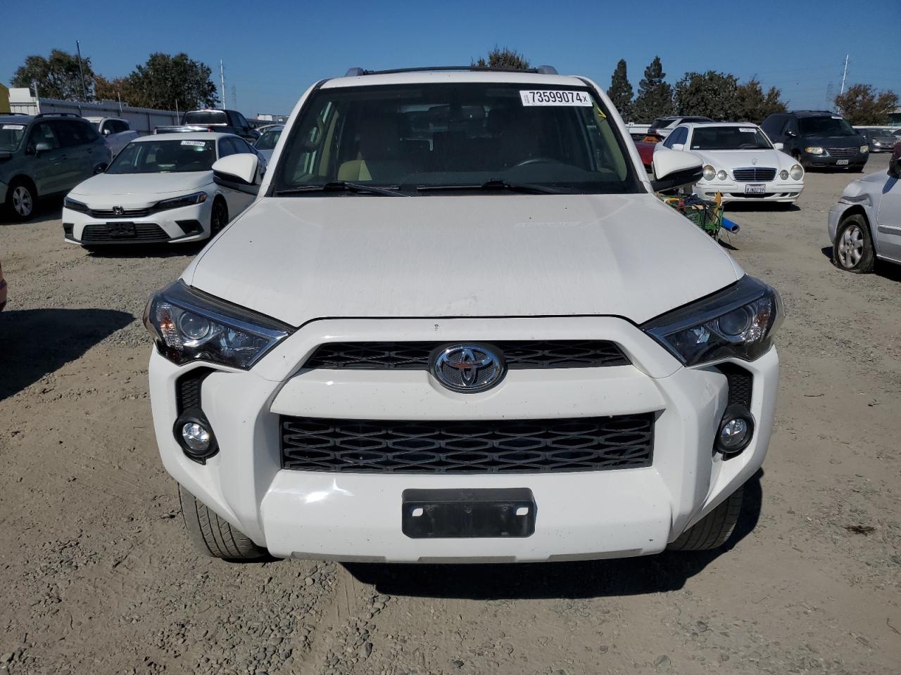 2017 Toyota 4Runner Sr5/Sr5 Premium VIN: JTEBU5JR9H5471646 Lot: 73599074