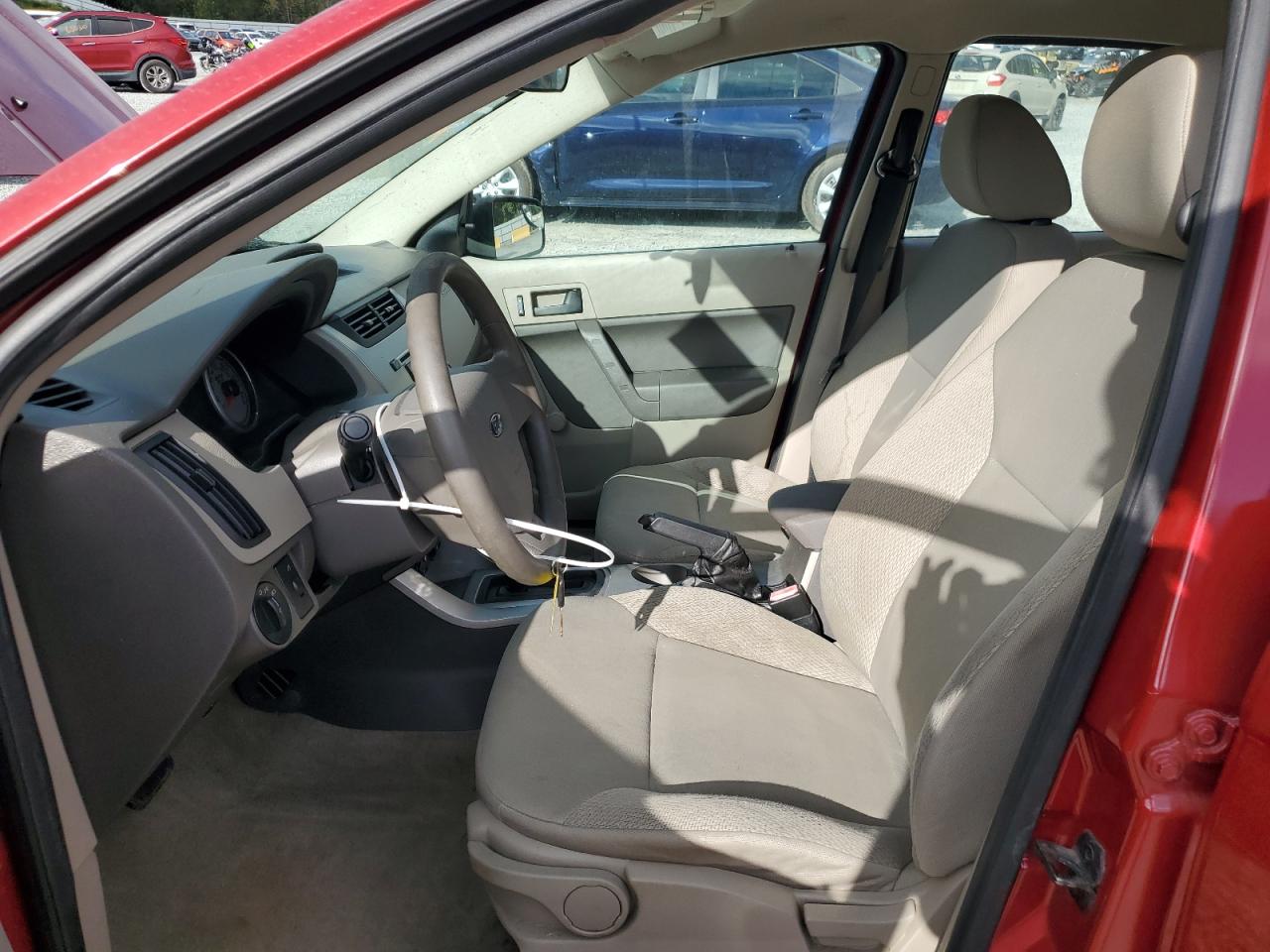 2010 Ford Focus - Image 7