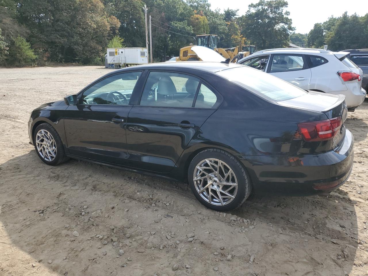 2016 Volkswagen Jetta - Image 2