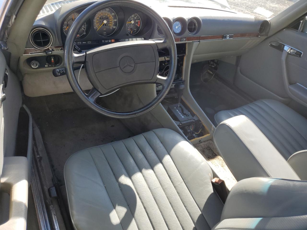 1988 Mercedes-Benz 560 Sl VIN: WDBBA48D6JA083688 Lot: 73235124