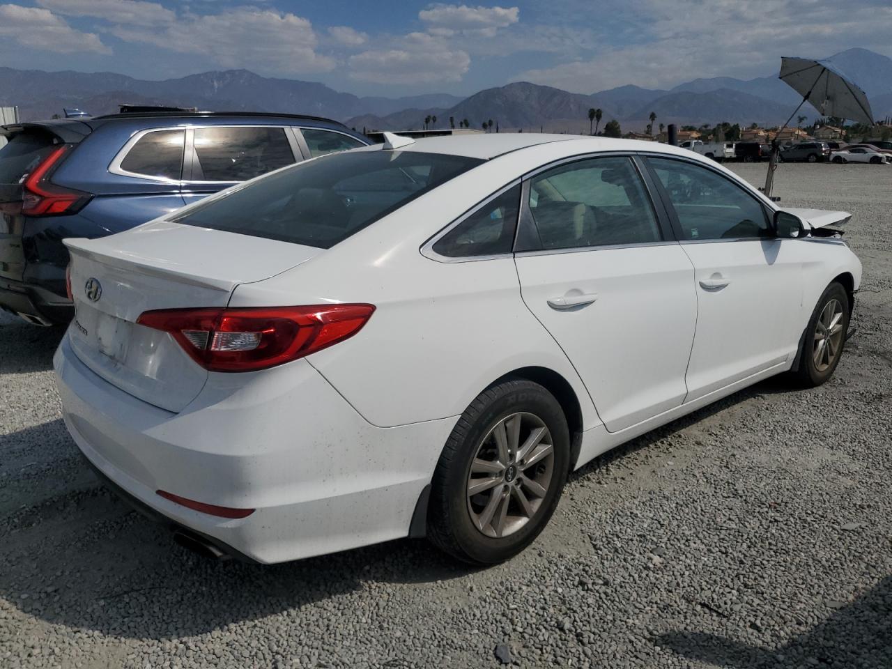 2015 Hyundai Sonata Se VIN: 5NPE24AF9FH252951 Lot: 74625374