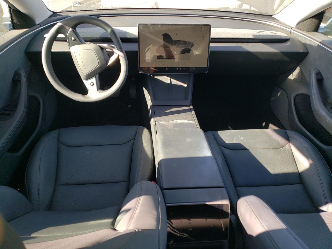 5YJ3E1EB9RF754074 2024 Tesla Model 3