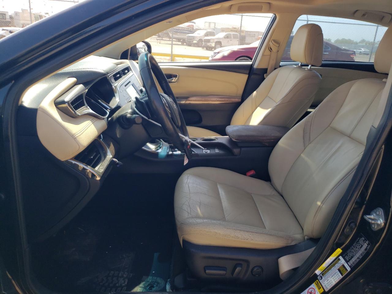 2013 Toyota Avalon - Image 7