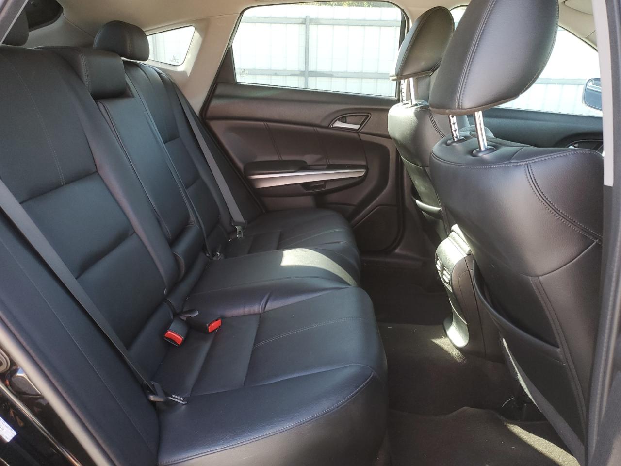 2013 Honda Crosstour - Image 11