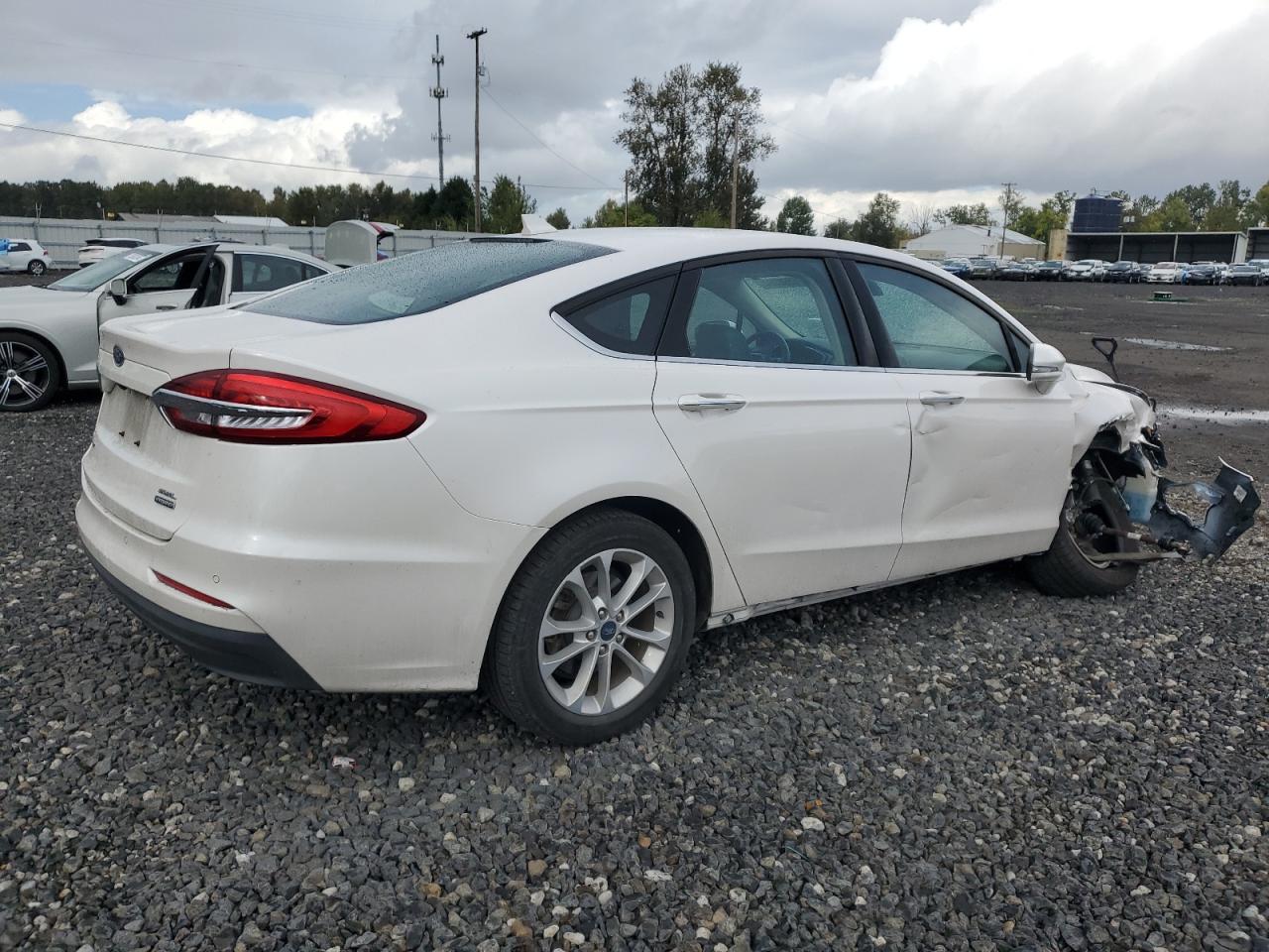 VIN 3FA6P0MU8LR189560 2020 FORD FUSION no.3