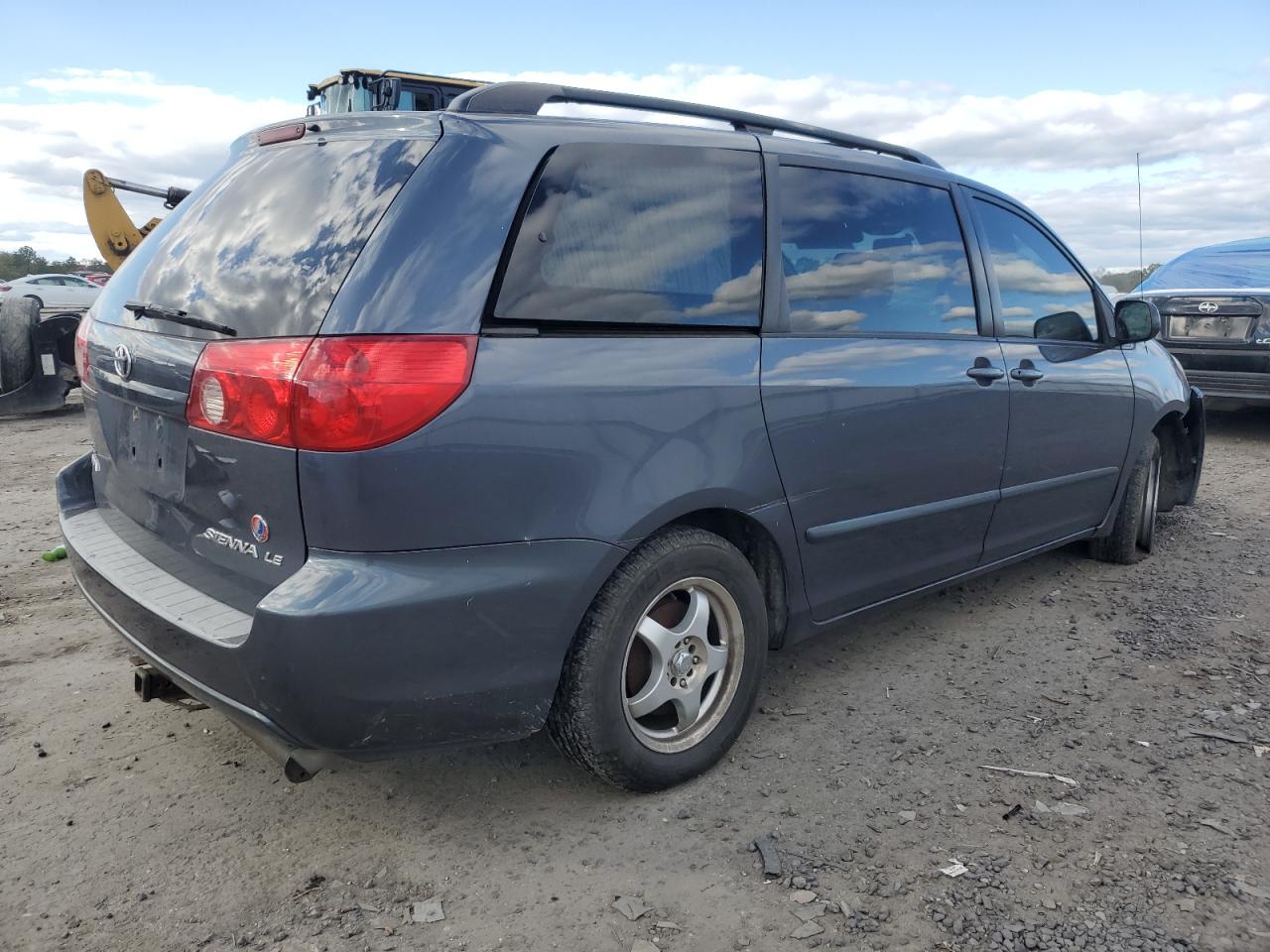 2006 Toyota Sienna - Image 3
