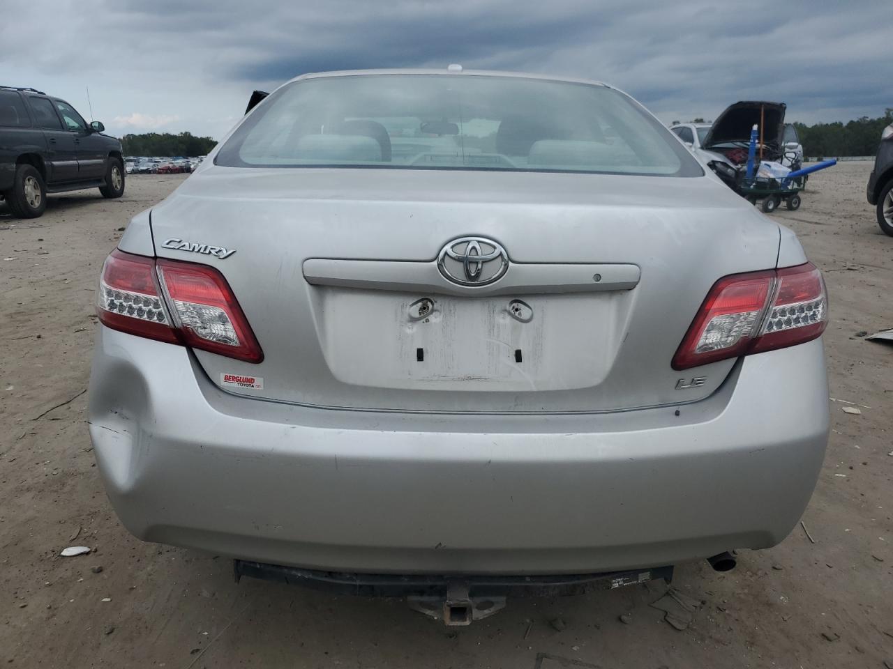 4T1BF3EK8BU707874 2011 Toyota Camry Base