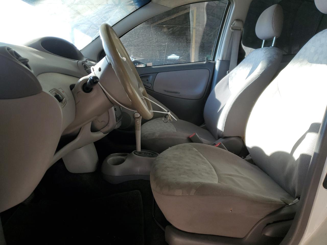 2000 Toyota Echo VIN: JTDBT1239Y0010261 Lot: 74932054