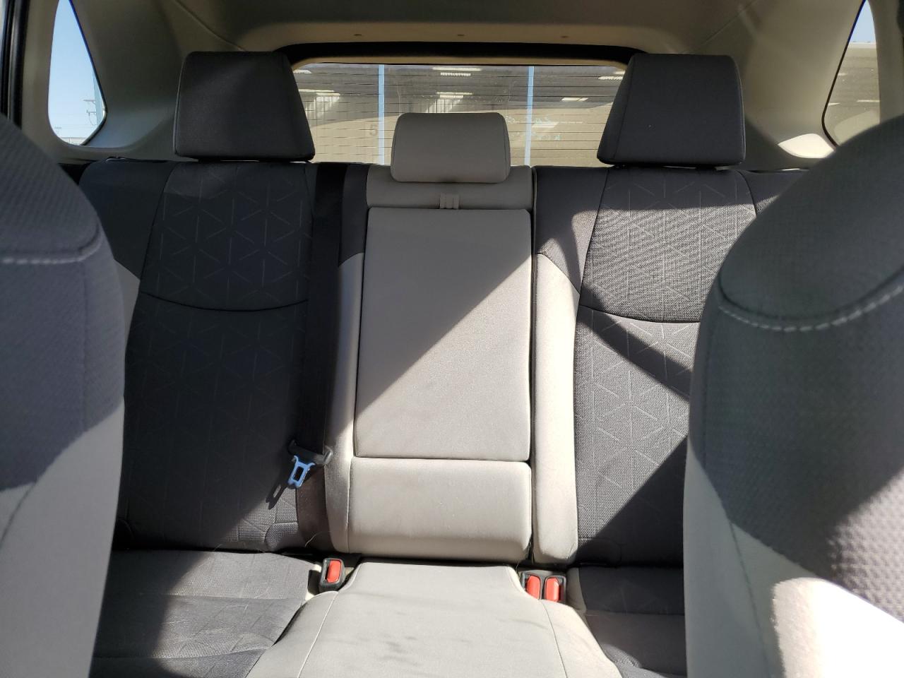 2023 Toyota RAV 4 - Image 10