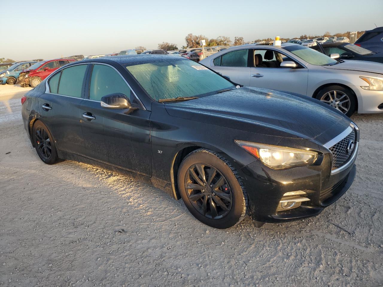 2015 Infiniti Q50 - Image 4