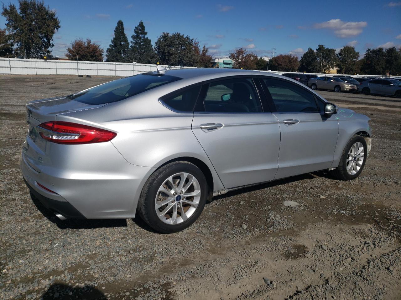 2019 Ford Fusion - Image 3