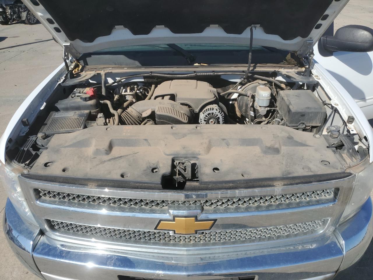 3GCPKSE76DG307586 2013 Chevrolet Silverado K1500 Lt