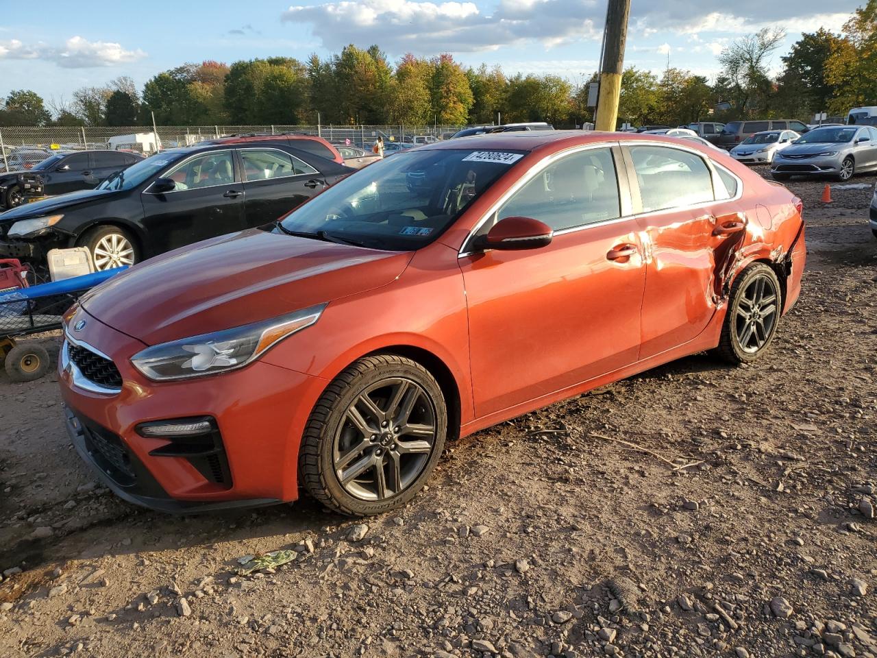 3KPF54AD5KE070768 2019 KIA FORTE - Image 1