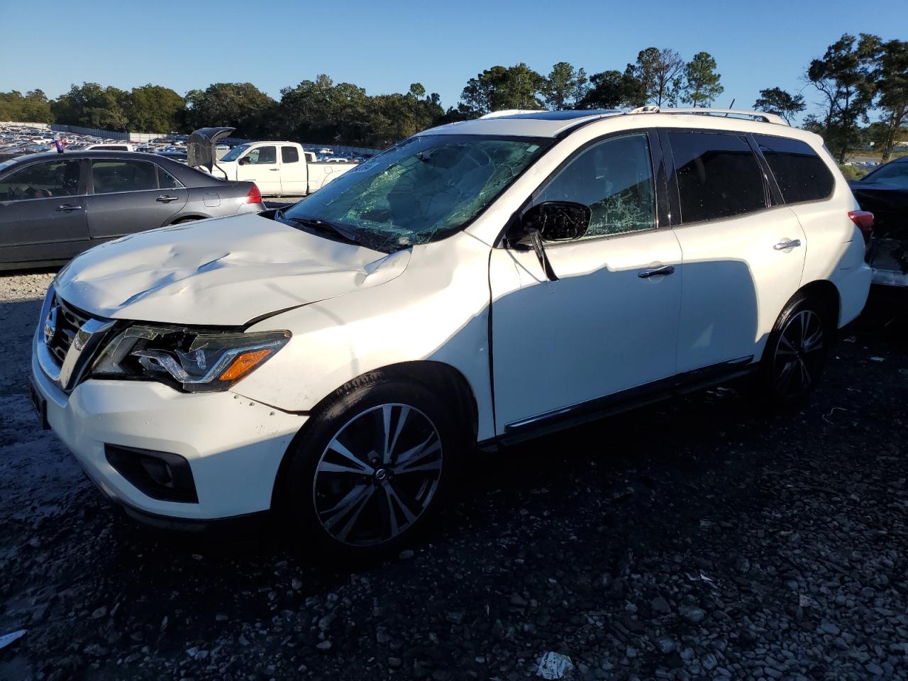2017 Nissan Pathfinder - Image 1
