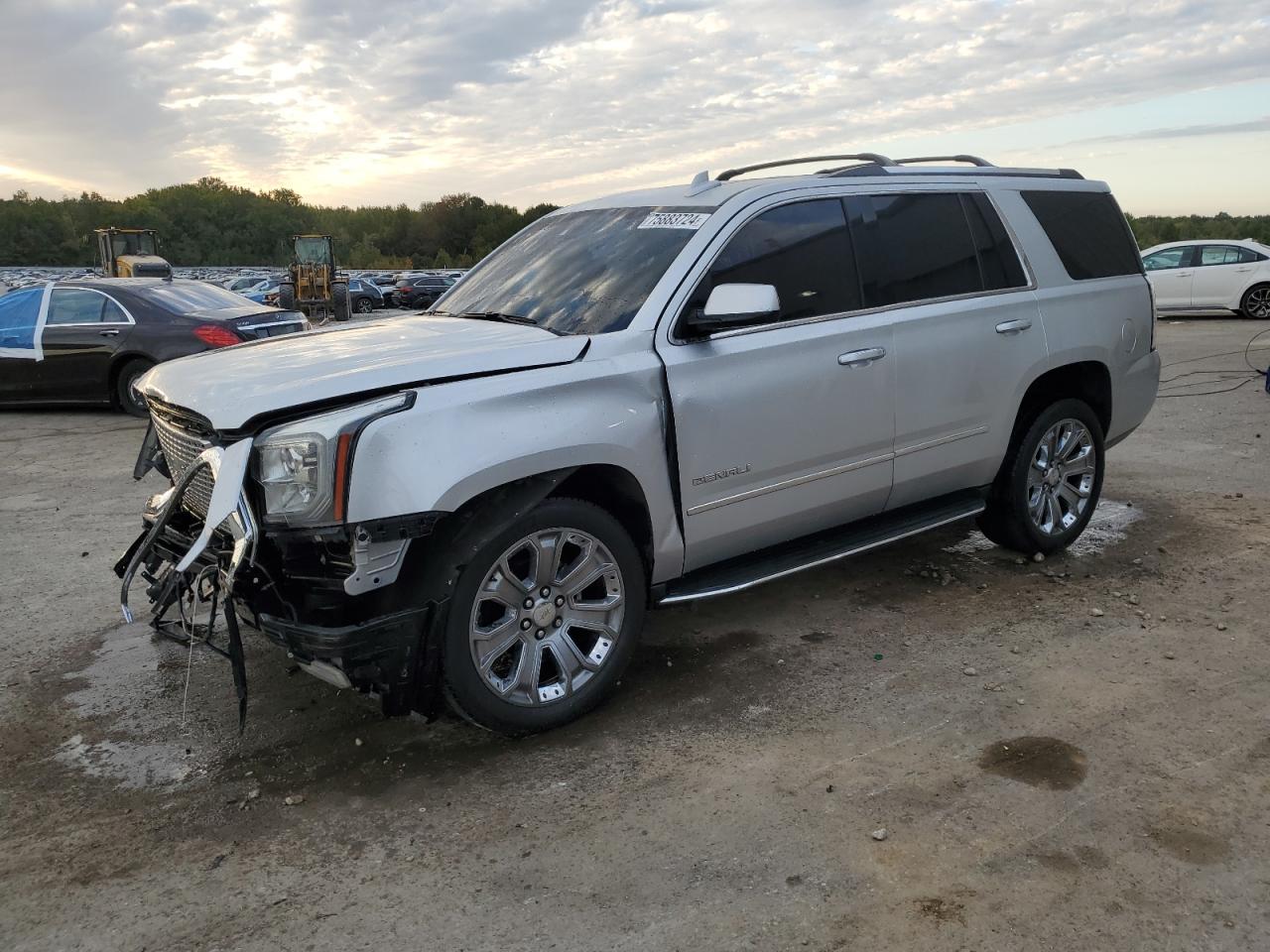 2016 GMC Yukon - Image 1