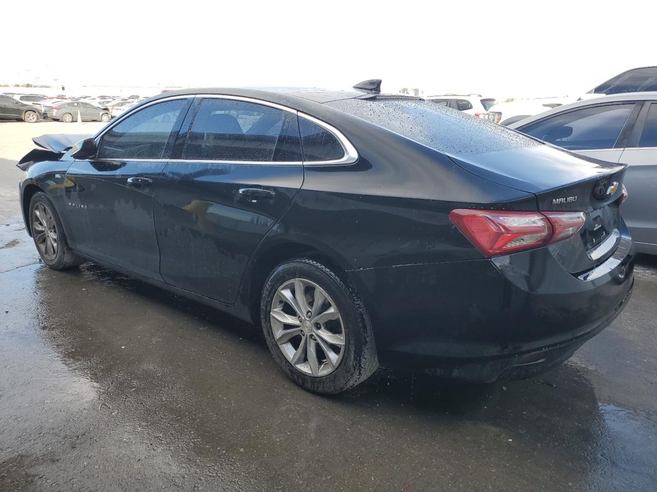 2019 Chevrolet Malibu - Image 2