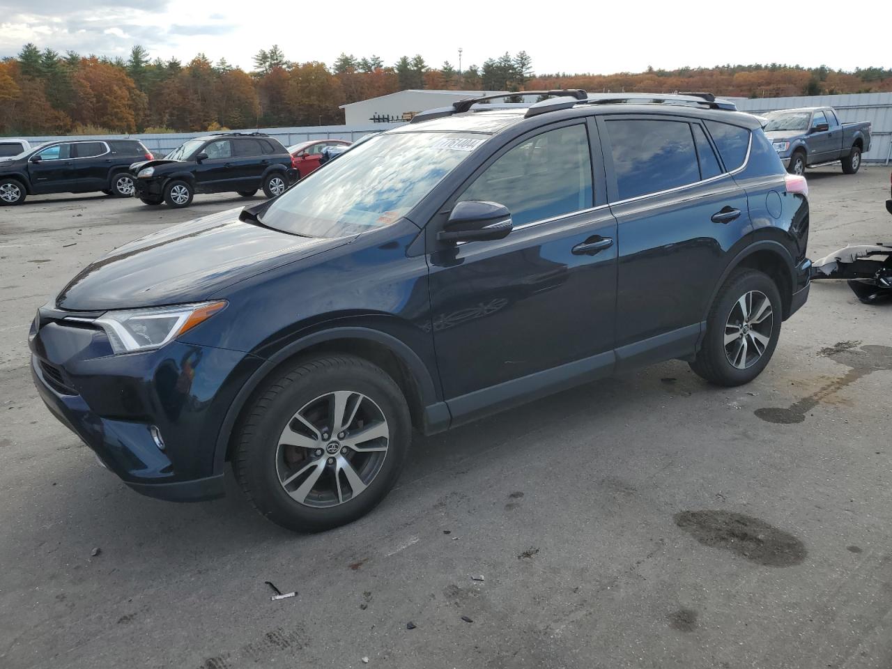 2017 Toyota RAV 4 - Image 1