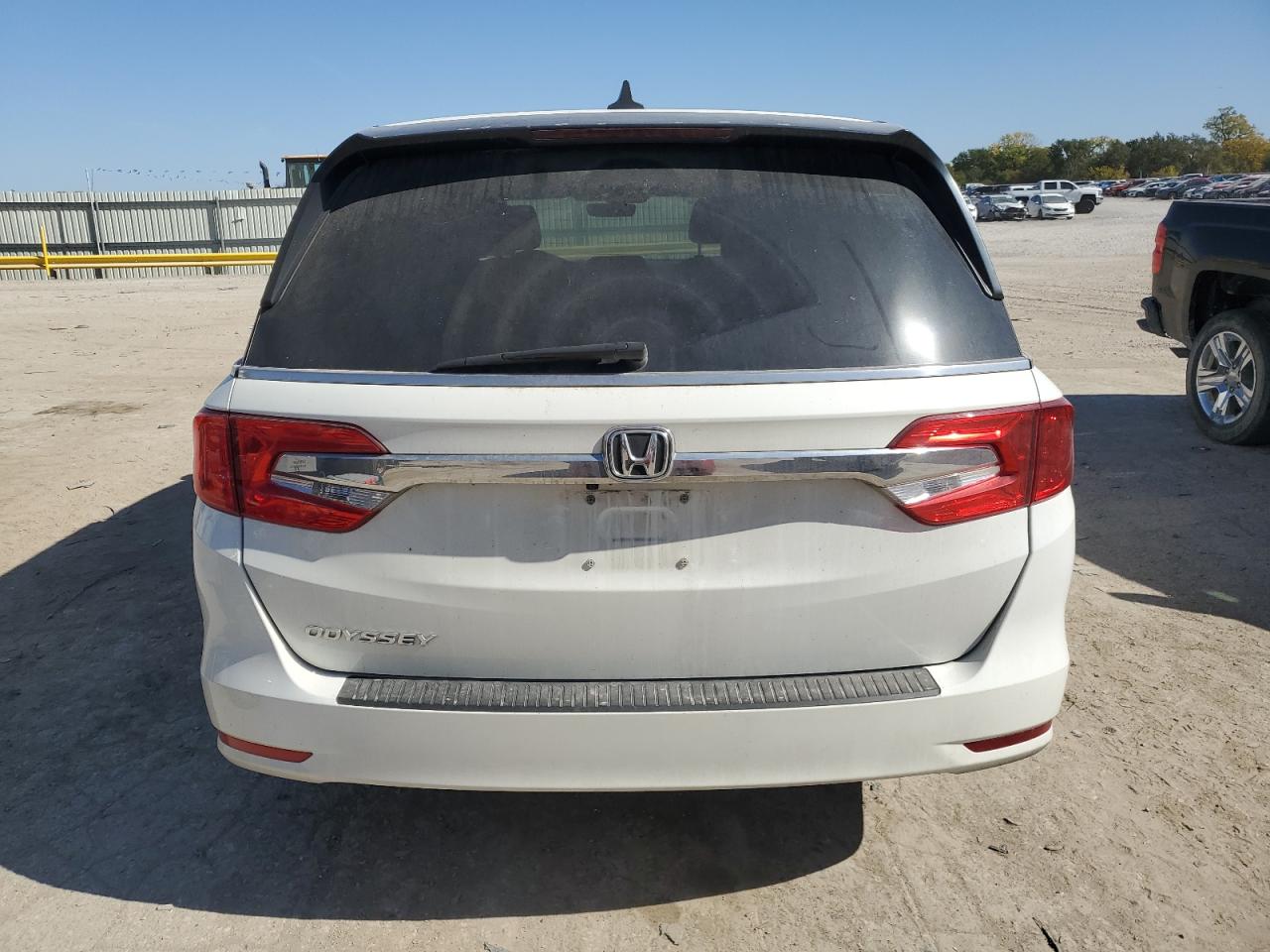 2018 Honda Odyssey Exl VIN: 5FNRL6H73JB103645 Lot: 77018444