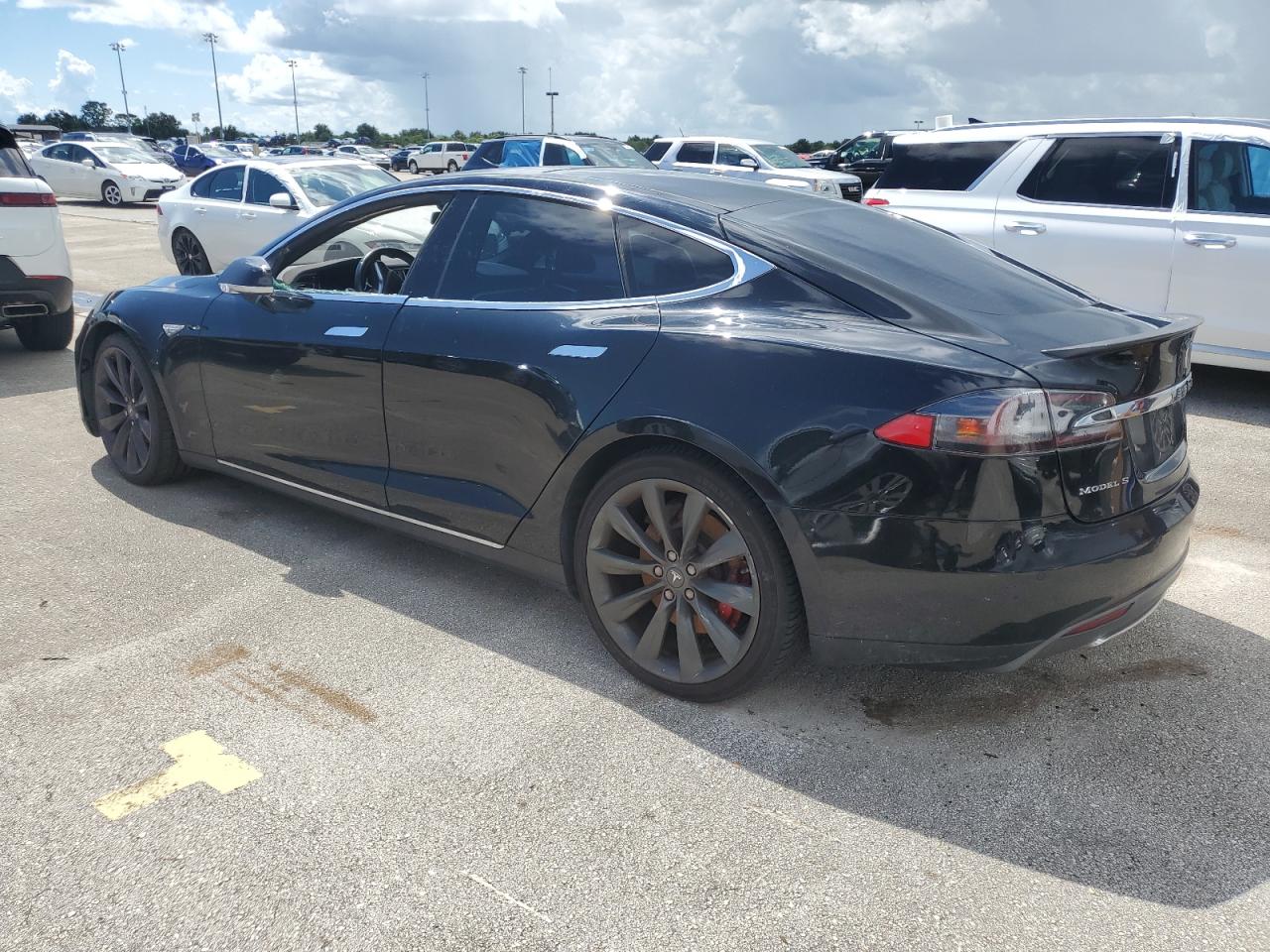 VIN 5YJSA1H25EFP66090 2014 TESLA MODEL S no.2