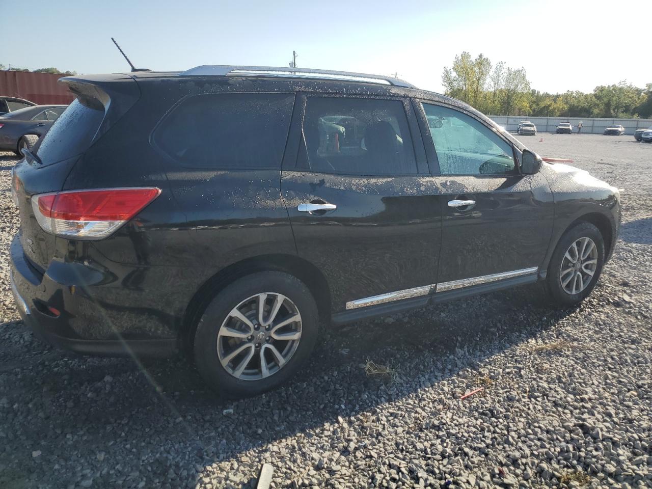 2014 Nissan Pathfinder - Image 3