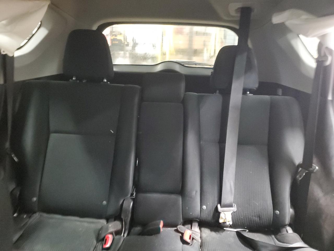 2015 Toyota RAV 4 - Image 10