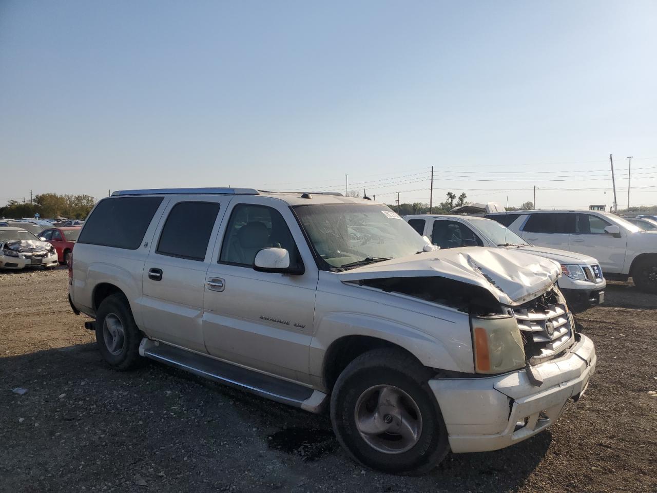 2004 Cadillac Escalade - Image 4