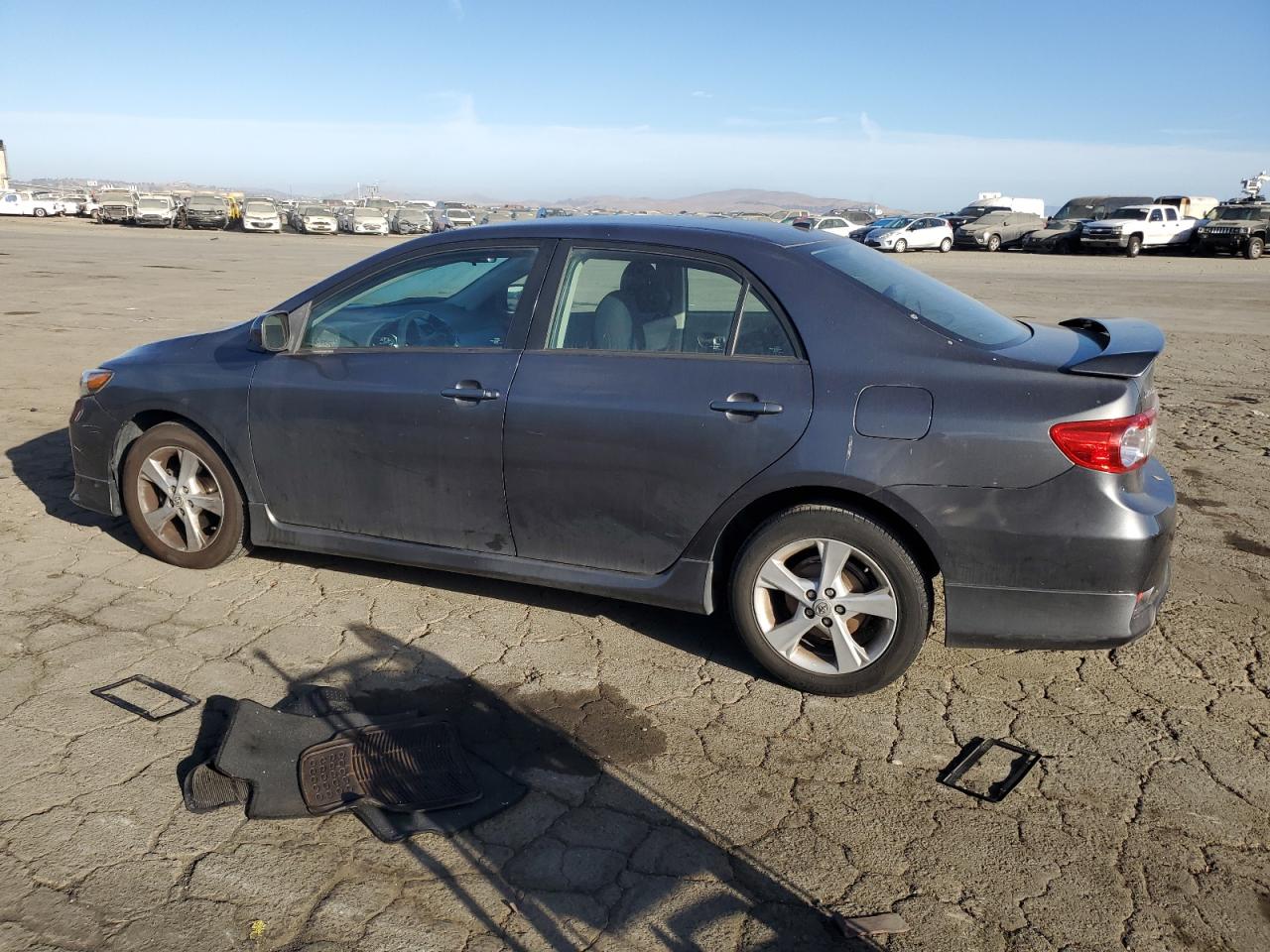 2011 Toyota Corolla Base VIN: 2T1BU4EE9BC728255 Lot: 75565194