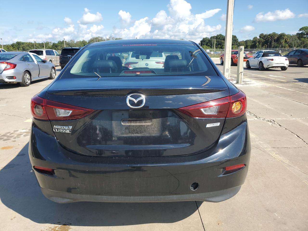 3MZBN1V3XJM262476 2018 Mazda 3 Touring