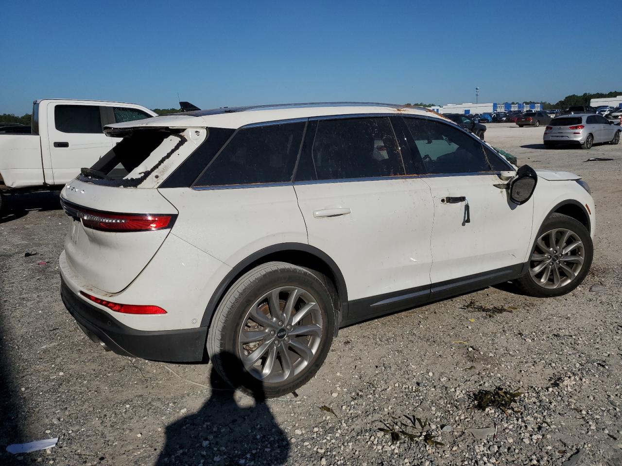 2022 Lincoln Corsair - Image 3