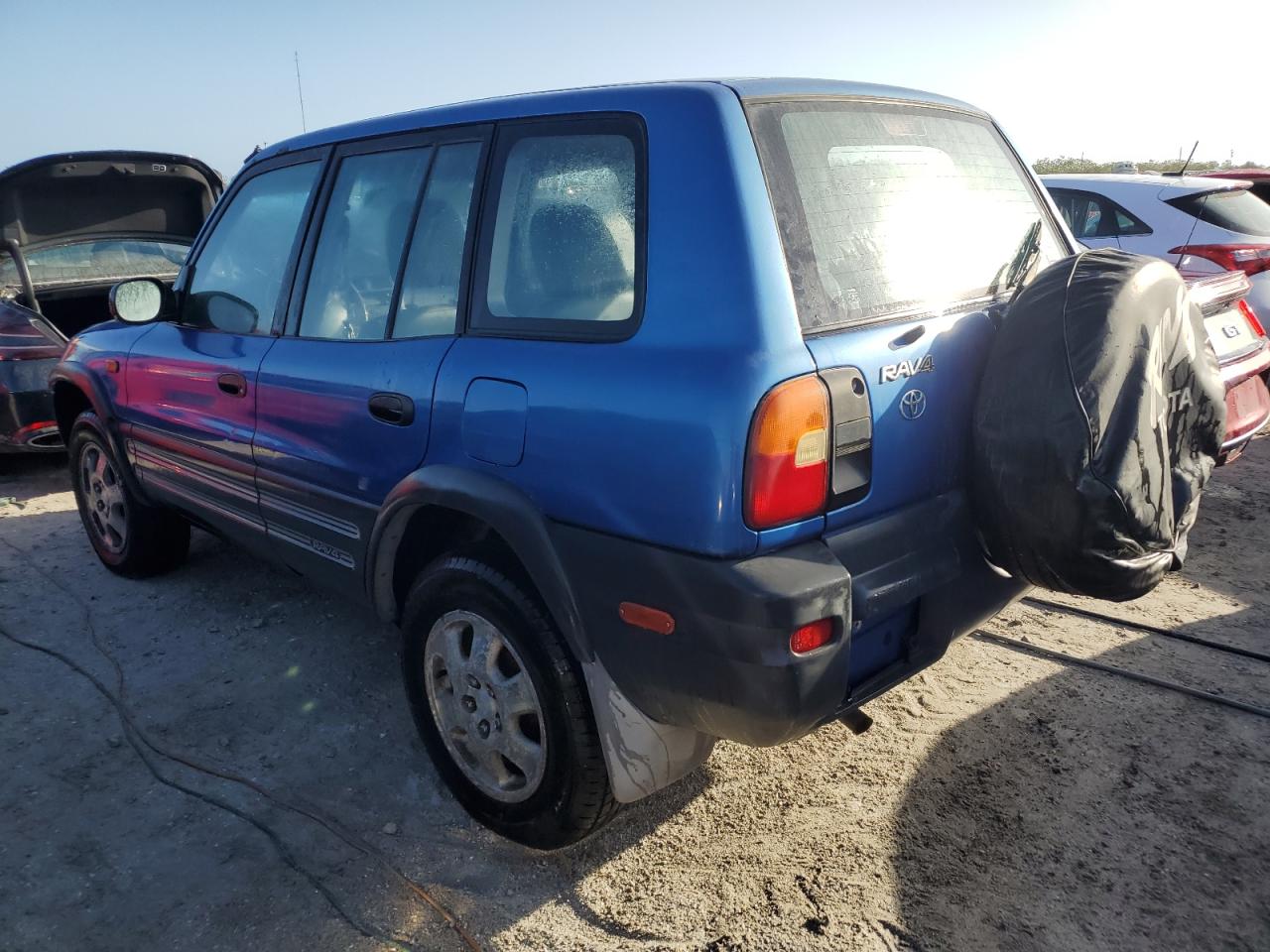 1997 Toyota RAV 4 - Image 2
