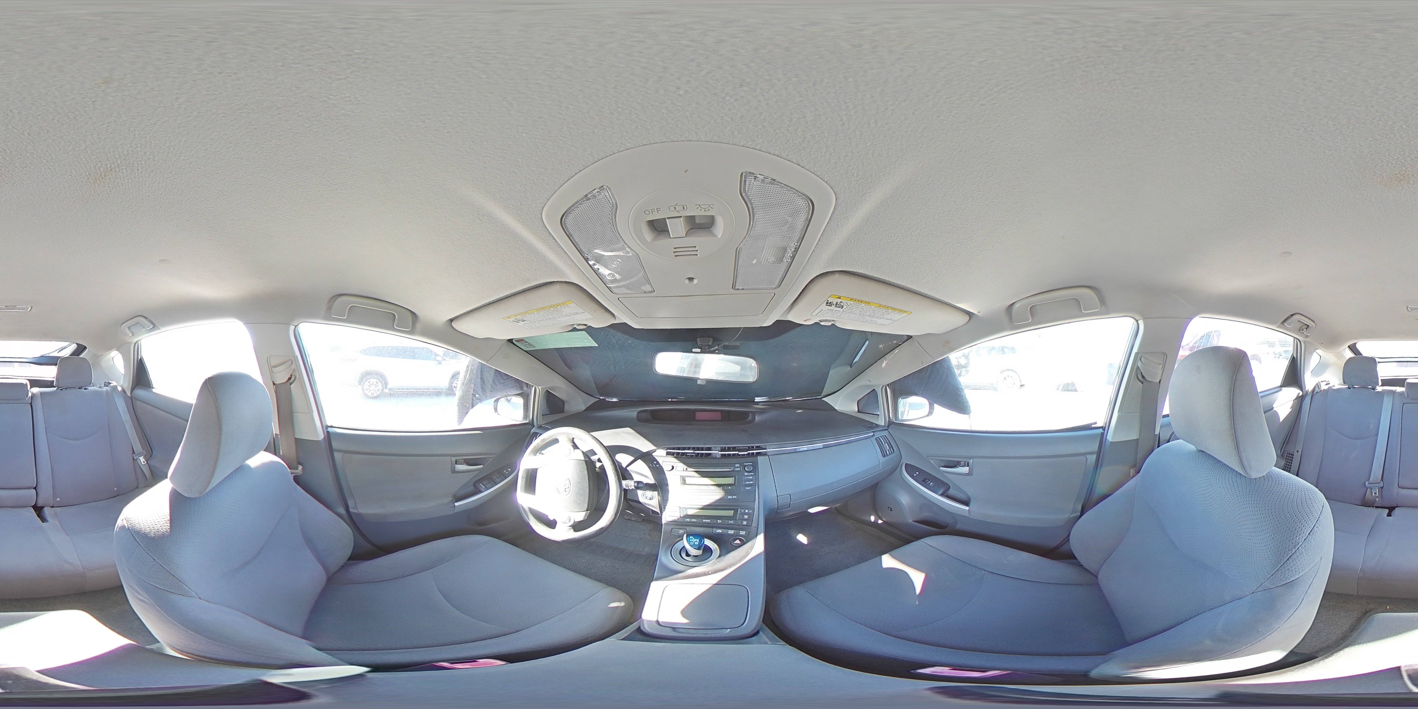 2010 Toyota Prius - Image 13