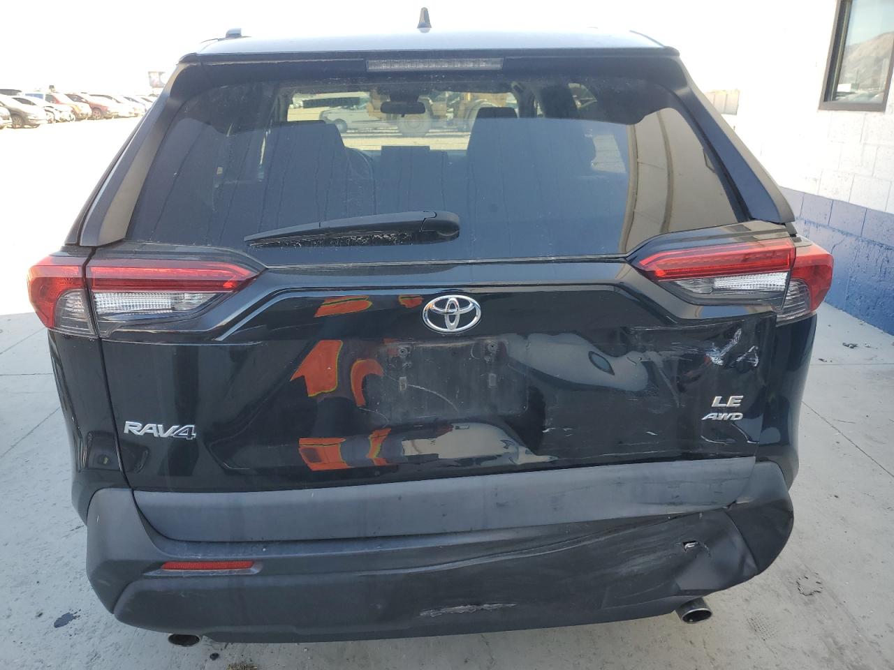 2021 Toyota RAV 4 - Image 6