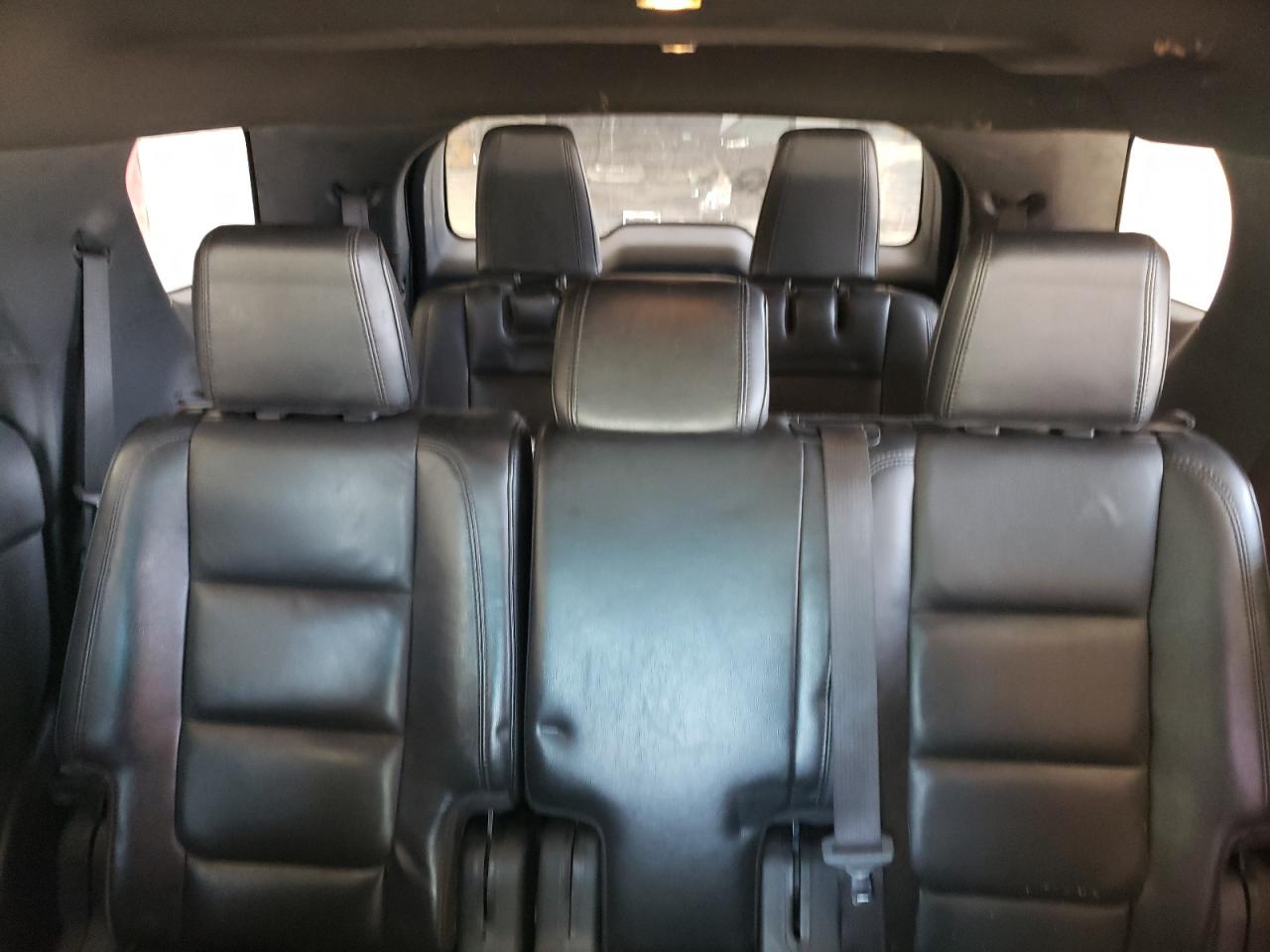 2011 Ford Explorer - Image 10