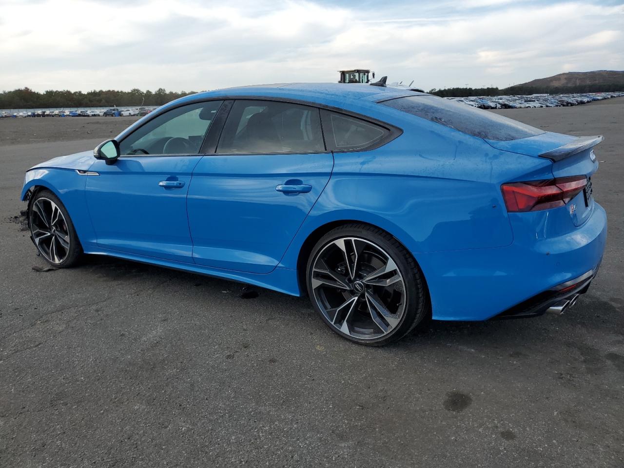 WAUC4CF57MA005716 2021 AUDI RS5 - Image 2