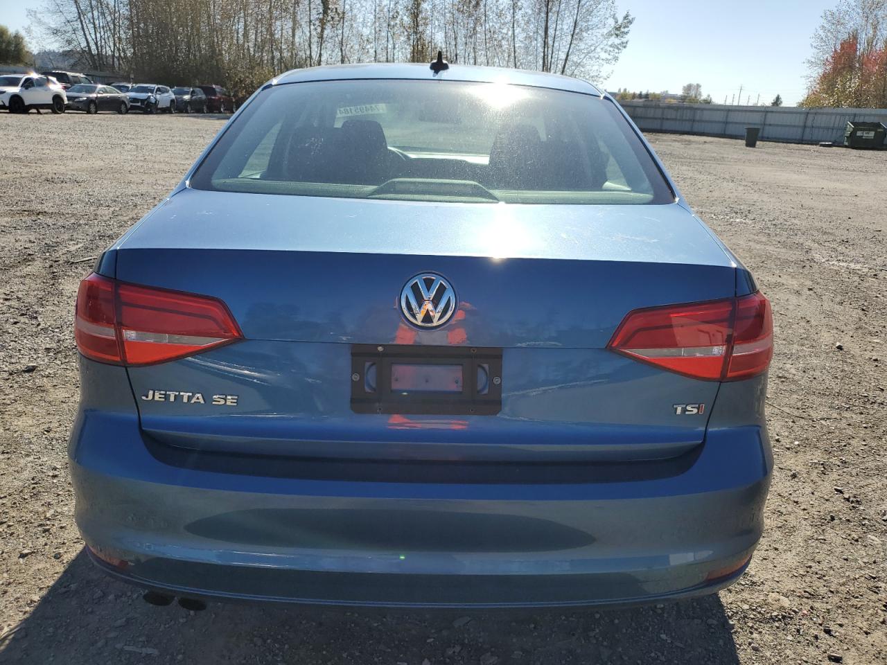 2015 Volkswagen Jetta - Image 6