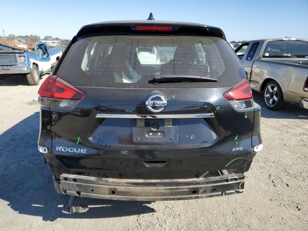 KNMAT2MV9HP553195 2017 Nissan Rogue S