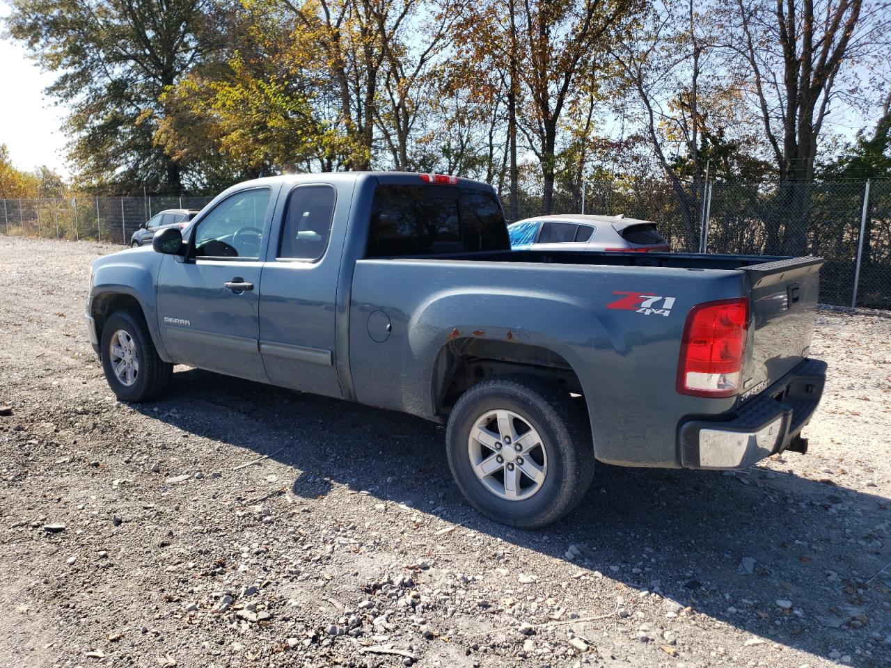 2012 GMC Sierra - Image 2