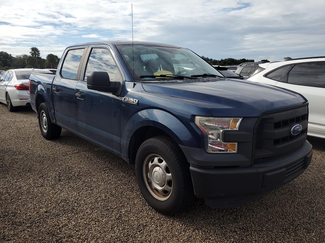 VIN 1FTEW1C84FKF21473 2015 FORD F-150 no.4