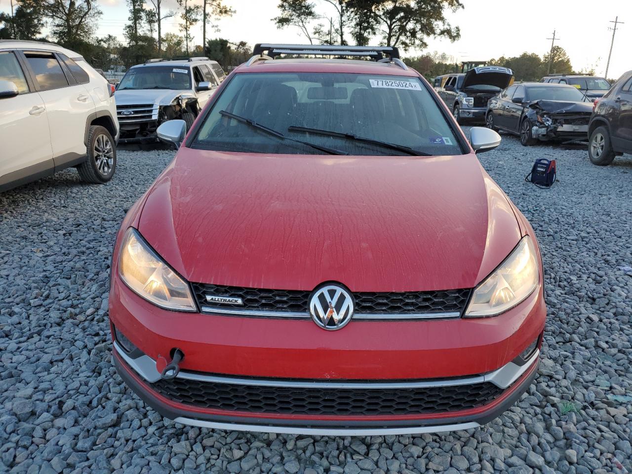 2017 Volkswagen Golf - Image 5