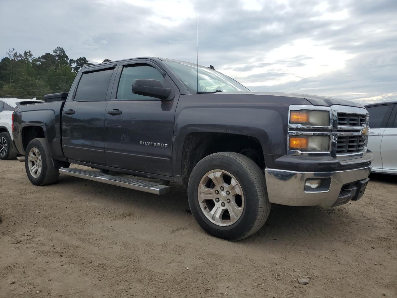 2014 Chevrolet Silverado - Image 4