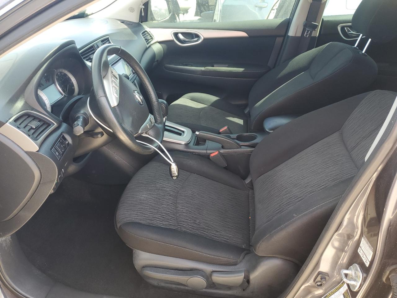 2015 Nissan Sentra - Image 7